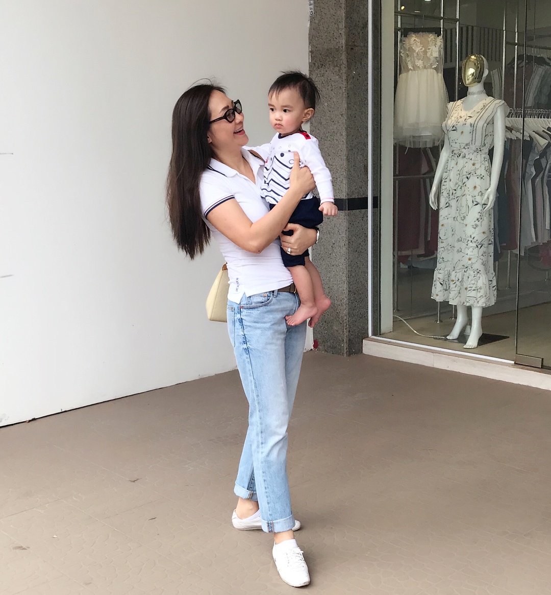 me cua hot girl Lao goc Viet anh 13