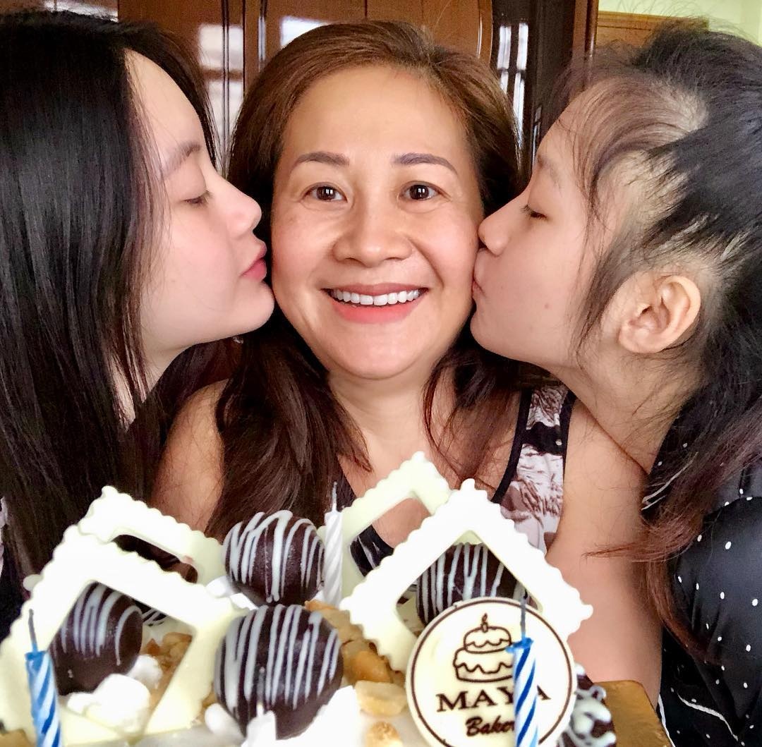 me cua hot girl Lao goc Viet anh 5