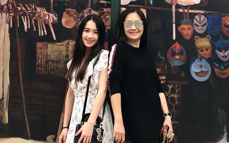 Me hot girl Lao goc Viet gay bat ngo khi tre trung, an mac sanh dieu hinh anh