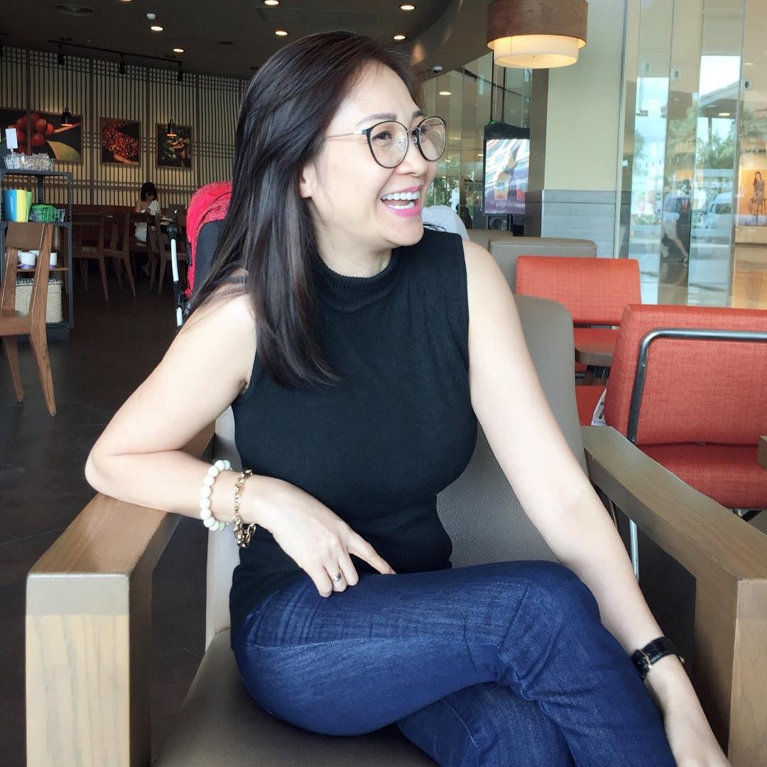 me cua hot girl Lao goc Viet anh 1