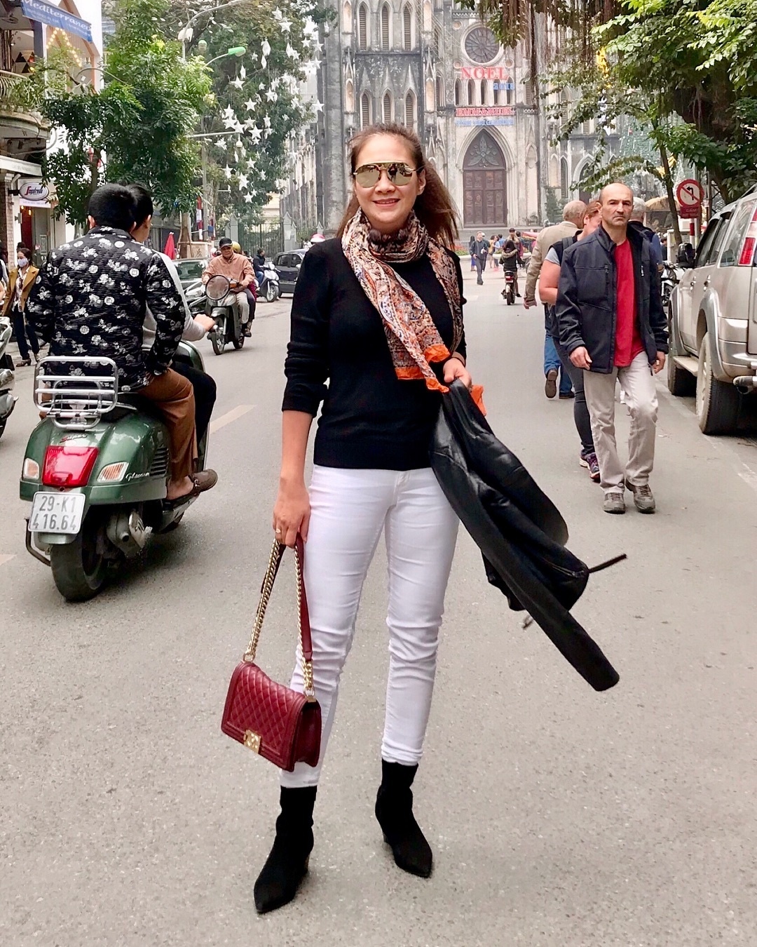 me cua hot girl Lao goc Viet anh 8