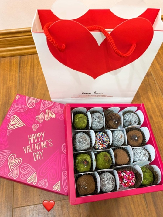 cau thu tang qua Valentine anh 7