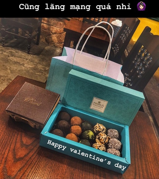 cau thu tang qua Valentine anh 14
