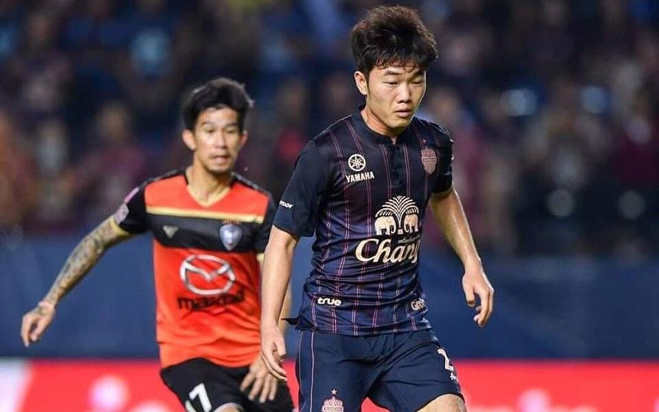 Dan mang Thai Lan noi gi ve tran ra mat cua Xuan Truong o Buriram? hinh anh