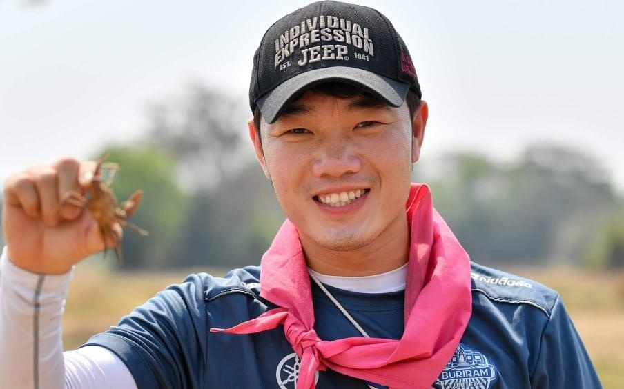 Fan 'soi' Xuan Truong nhieu nam doi mot chiec mu, sang Thai van mang hinh anh