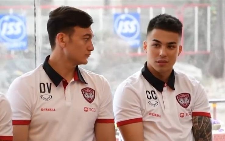 Dang Van Lam than thiet voi 'Ronaldo Thai Lan' o Muangthong United hinh anh
