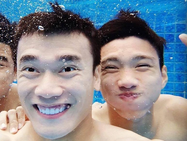 Chung phong chua lau, Bui Tien Dung da 'boc phot' Van Hau song bua bon hinh anh