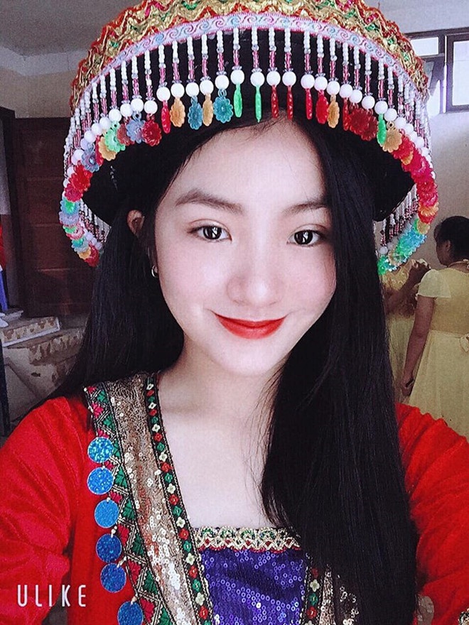 co gai tang hoa ong Kim Jong Un anh 3