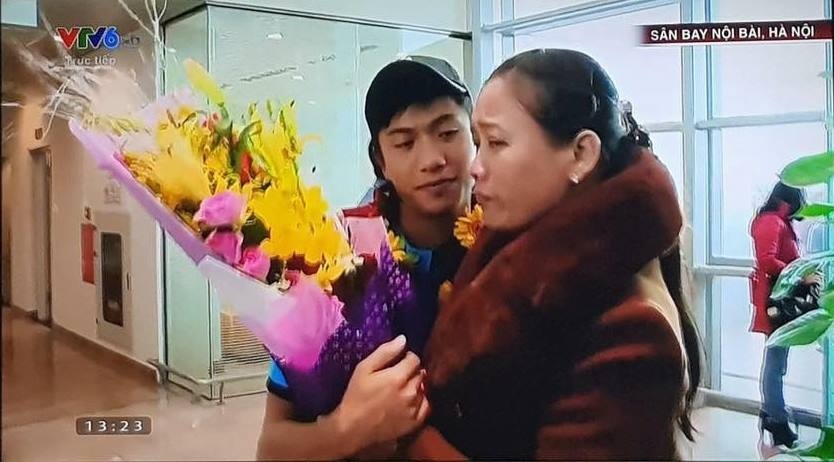 cau thu Viet Nam bao hieu gia dinh anh 3