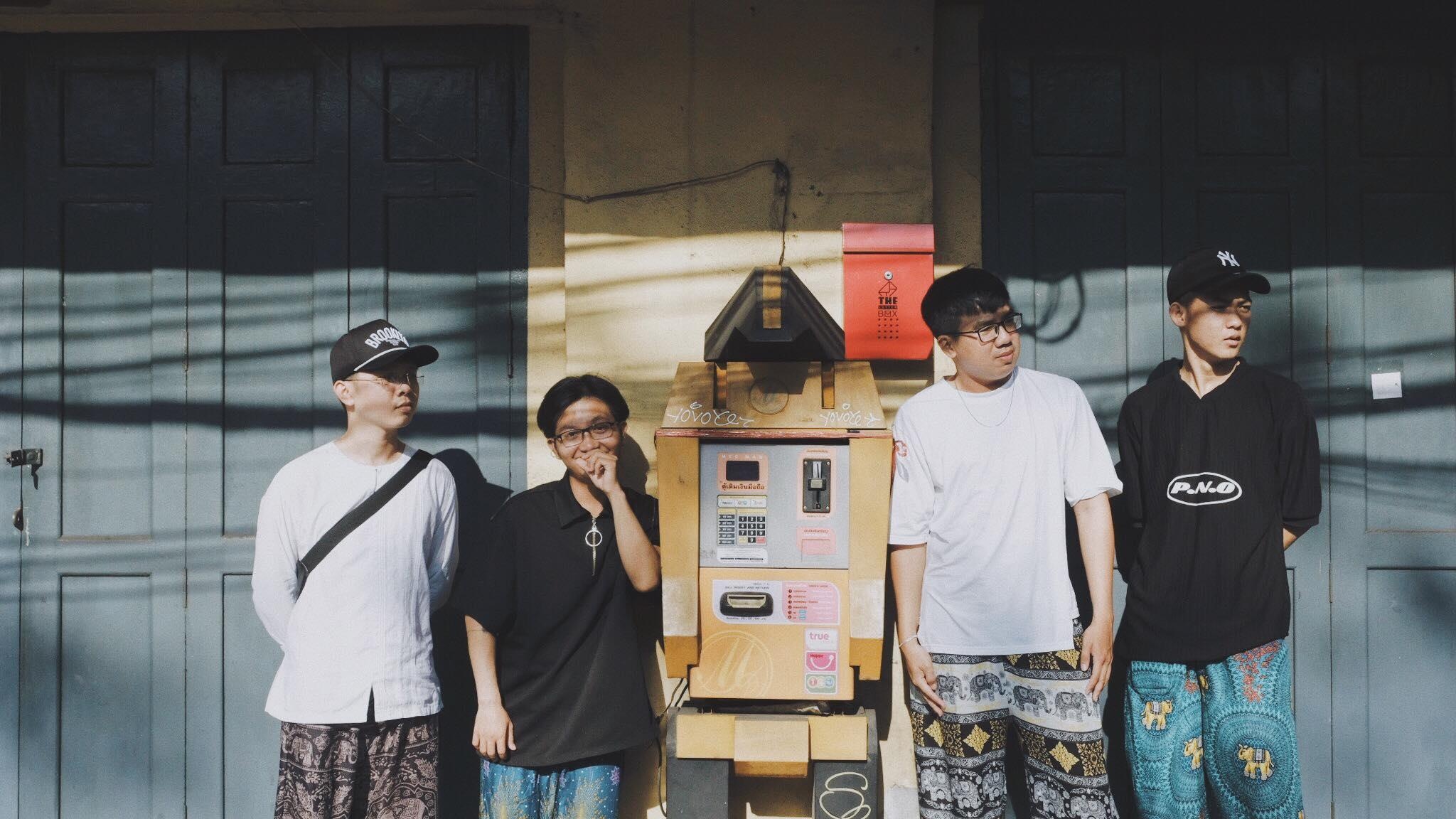 Hoi ban than di du lich anh 5