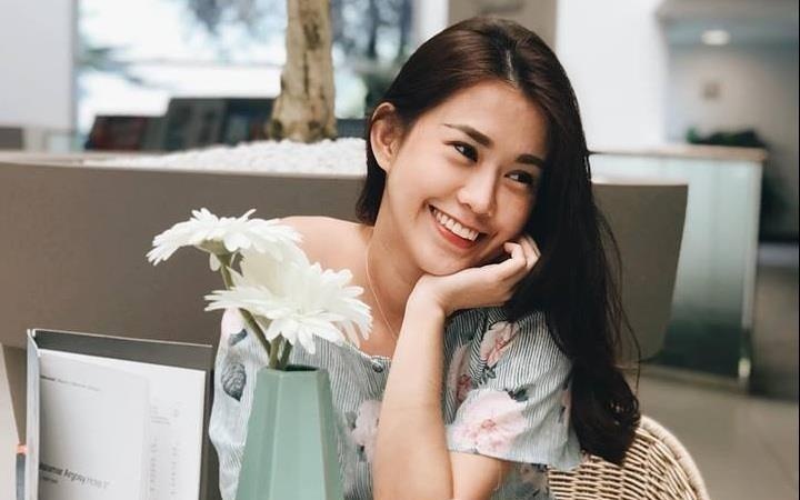 Hot girl Ngoc Thao bi up banh trong ngay sinh nhat hinh anh