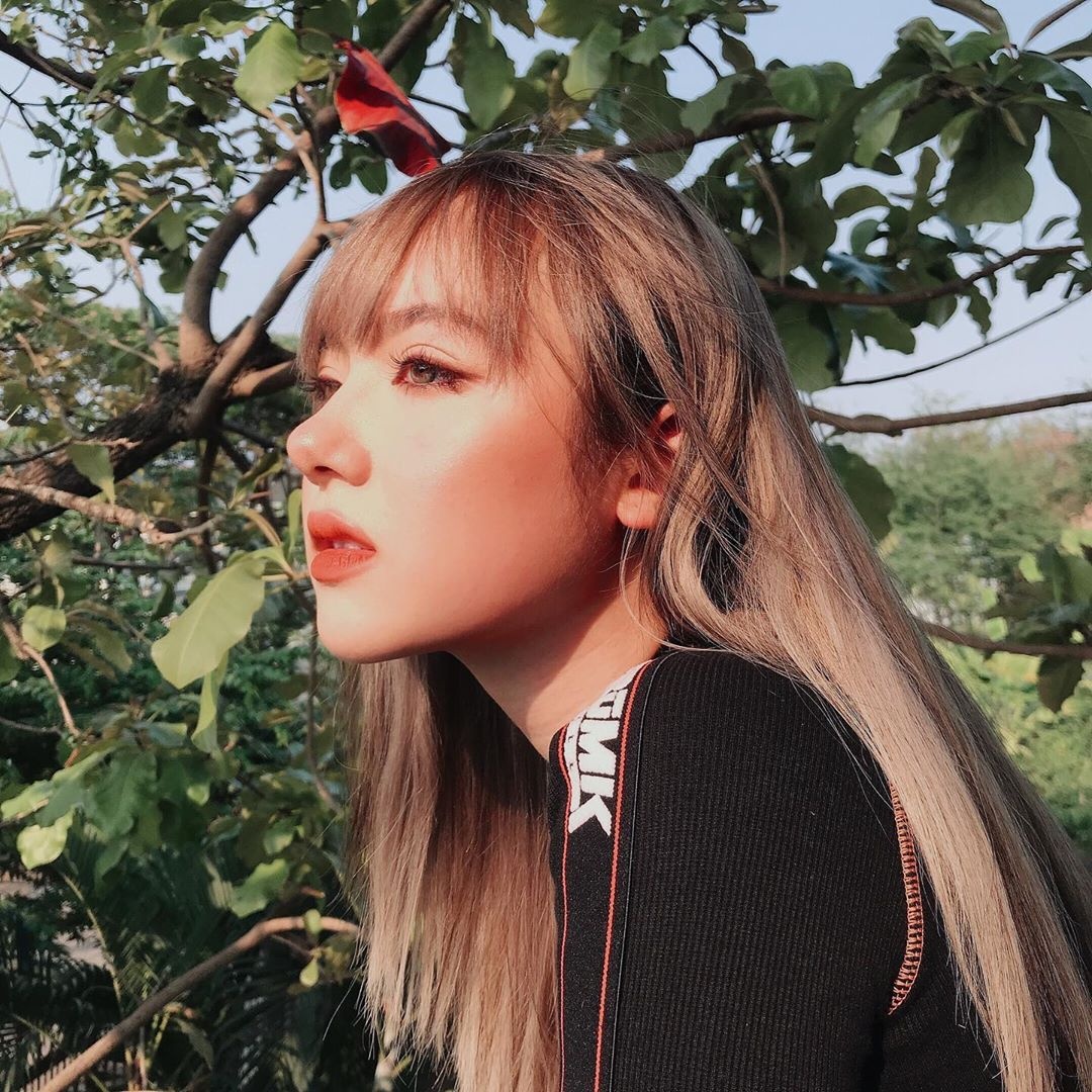 hot girl Thai cover beo dat may troi anh 3