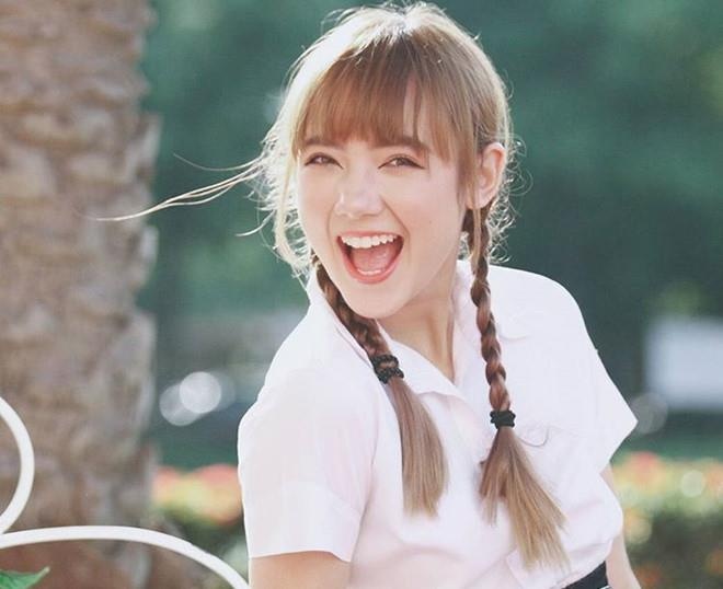 hot girl Thai cover beo dat may troi anh 2