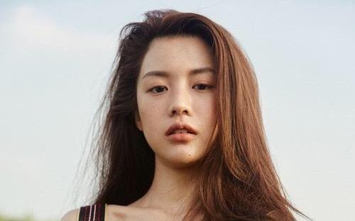 Hot girl Han Quoc da tai, duoc so sanh voi 'mo chanh' Jeon Ji Hyun hinh anh