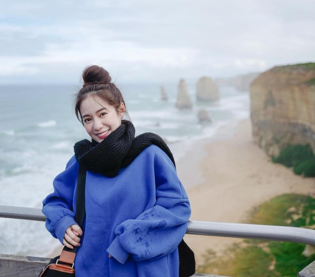 hot girl Pimtha du lich anh 7