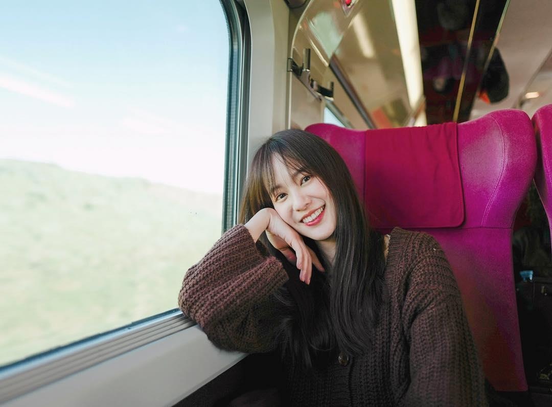 hot girl Pimtha du lich anh 1