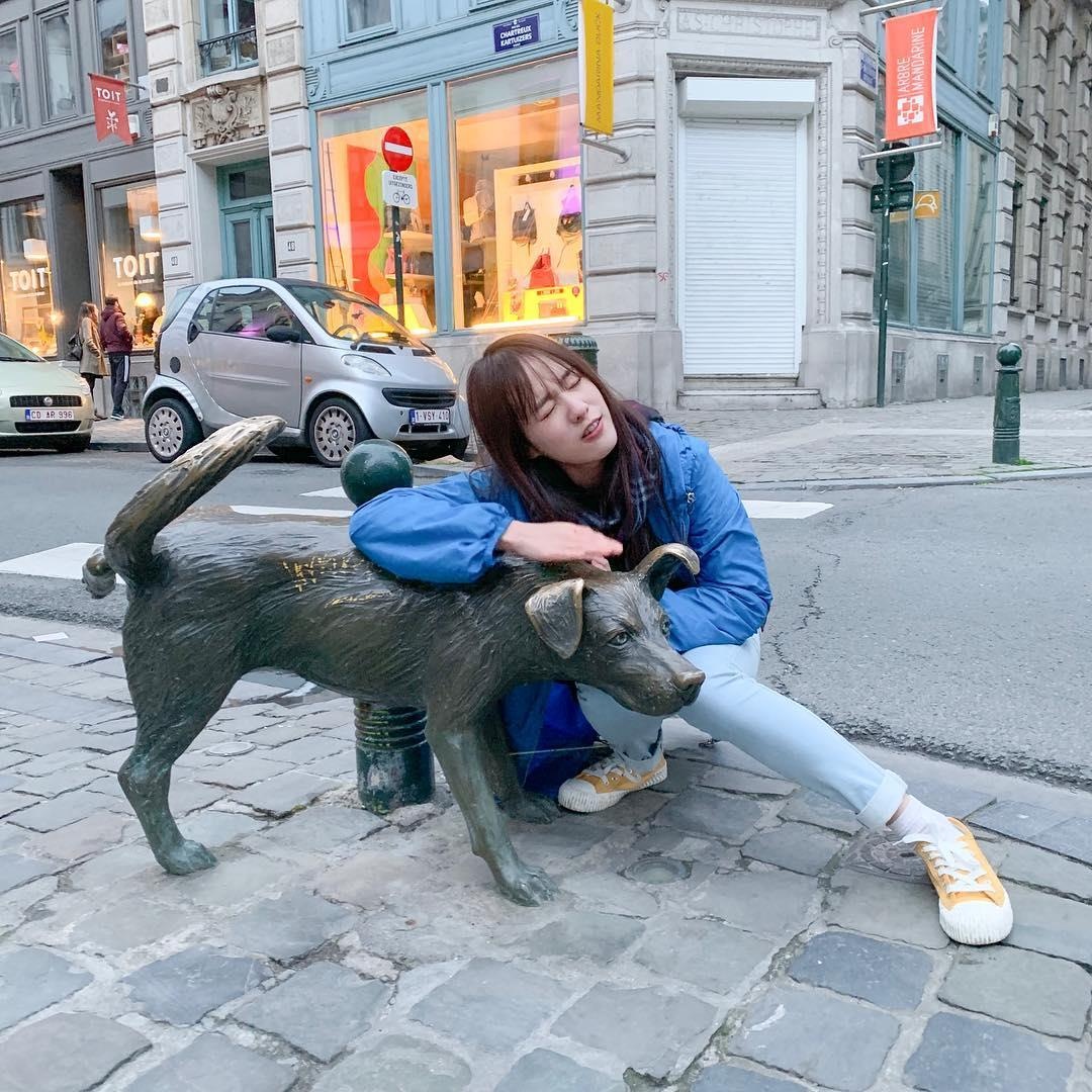 hot girl Pimtha du lich anh 6