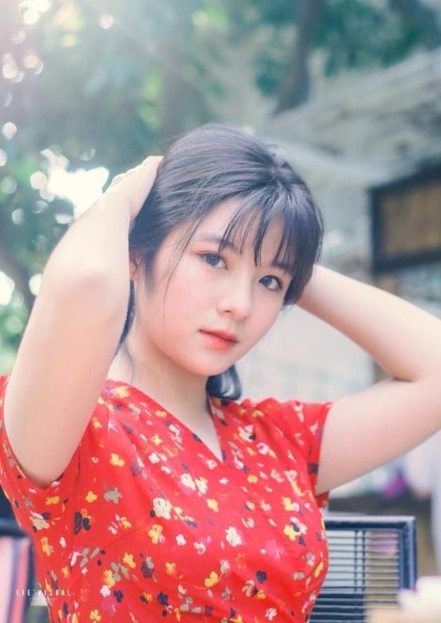 hot girl cover Cau hon anh 6