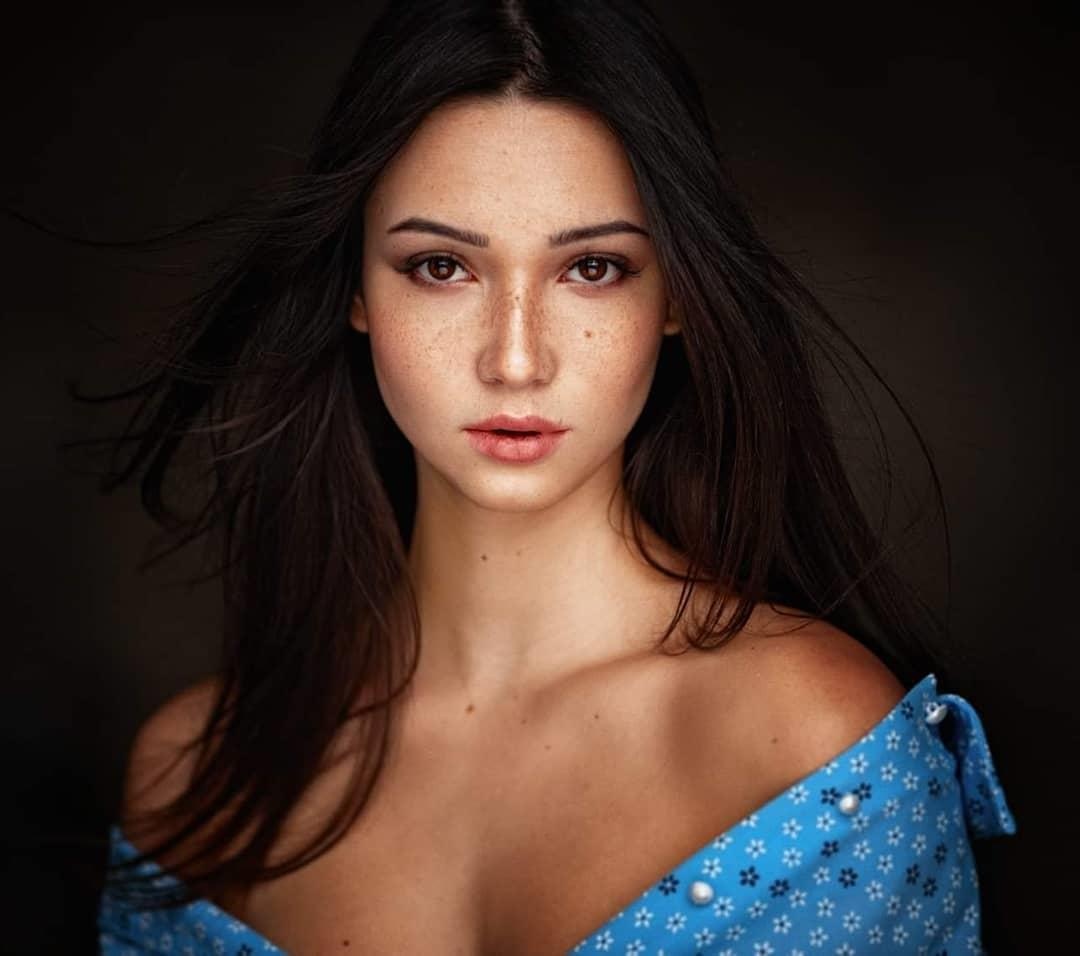 Nu sinh truong Luat quyen ru anh 7