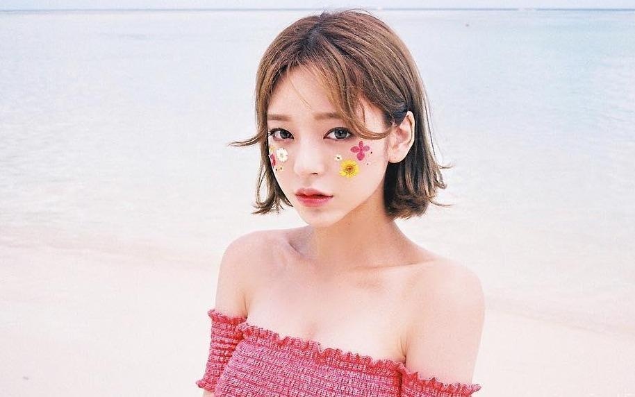 Hot girl Han noi tieng voi guong mat ngay tho, than hinh nong bong hinh anh
