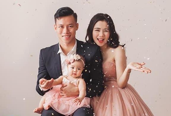 Que Ngoc Hai ky niem 4 nam yeu lang man ben vo truoc ngay len tuyen hinh anh