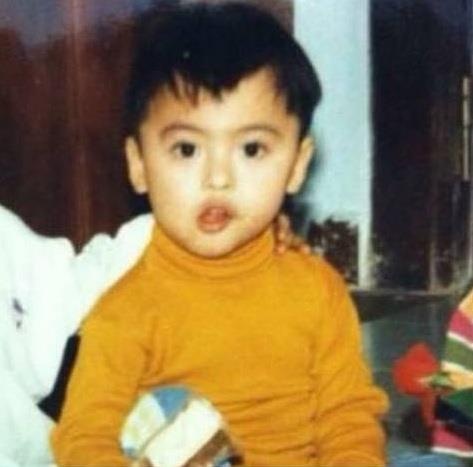 hot girl khoe anh luc be anh 11