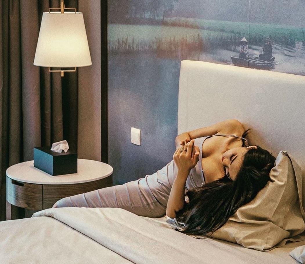 Ban gai Phan Van Duc anh 4