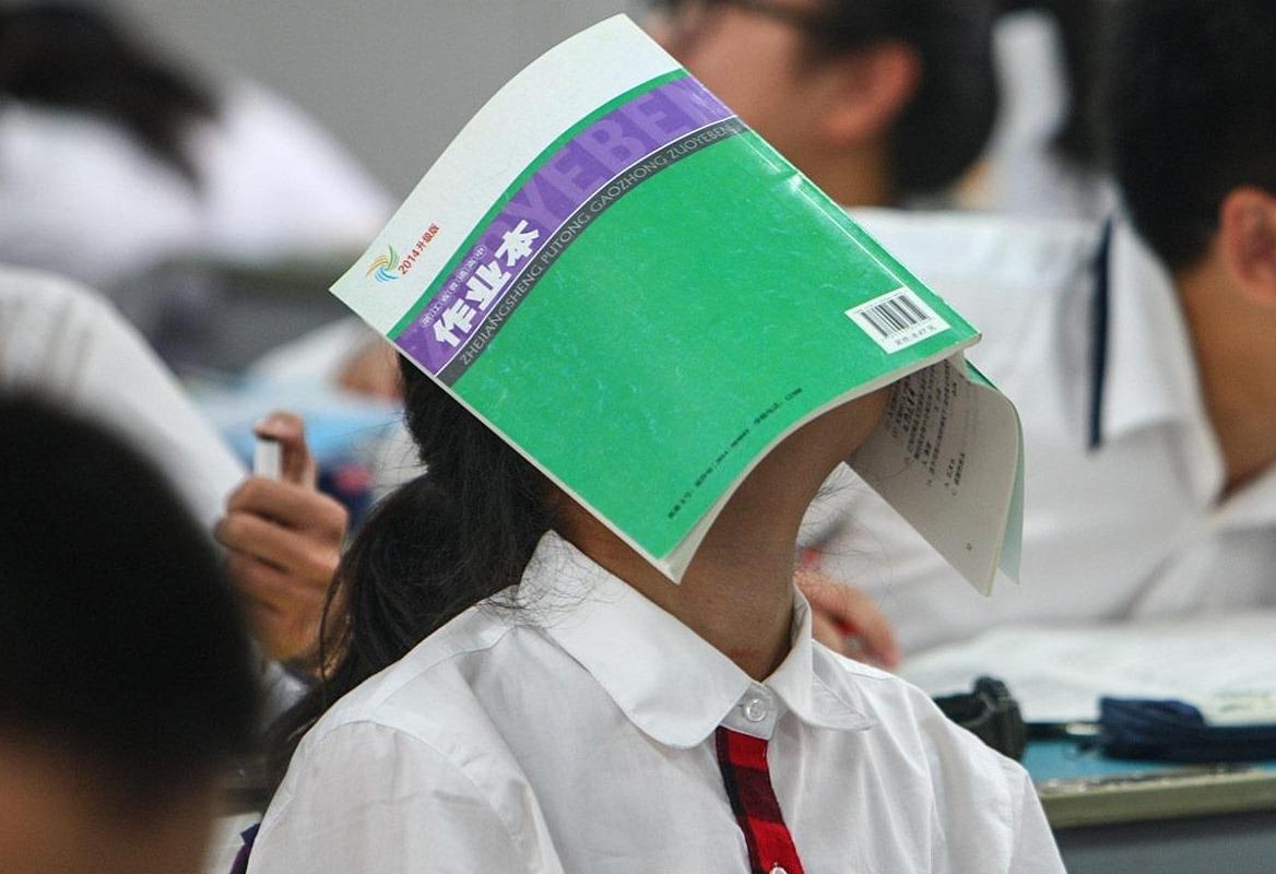 Nhung 'cong xuong' luyen thi dai hoc khet tieng chau A hinh anh