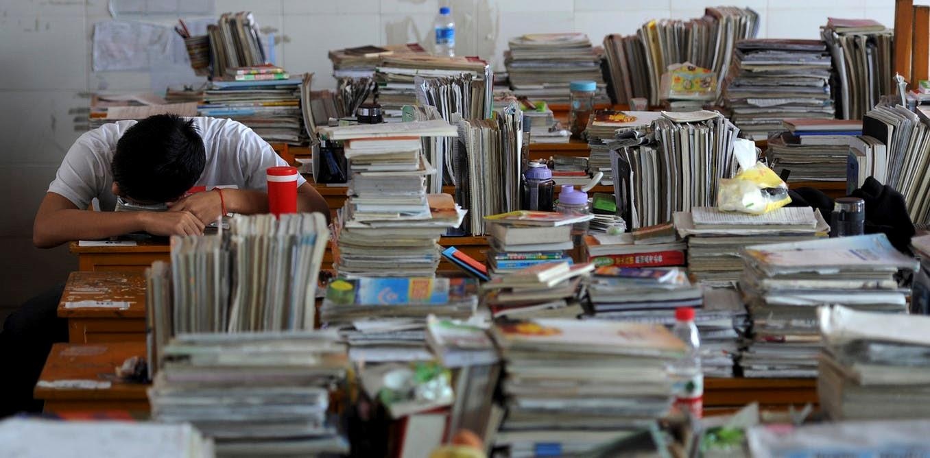 thi dai hoc o chau A anh 2