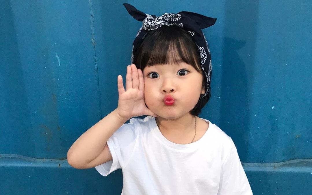 Ve dang yeu cua hot kid dinh dam xu Han hinh anh