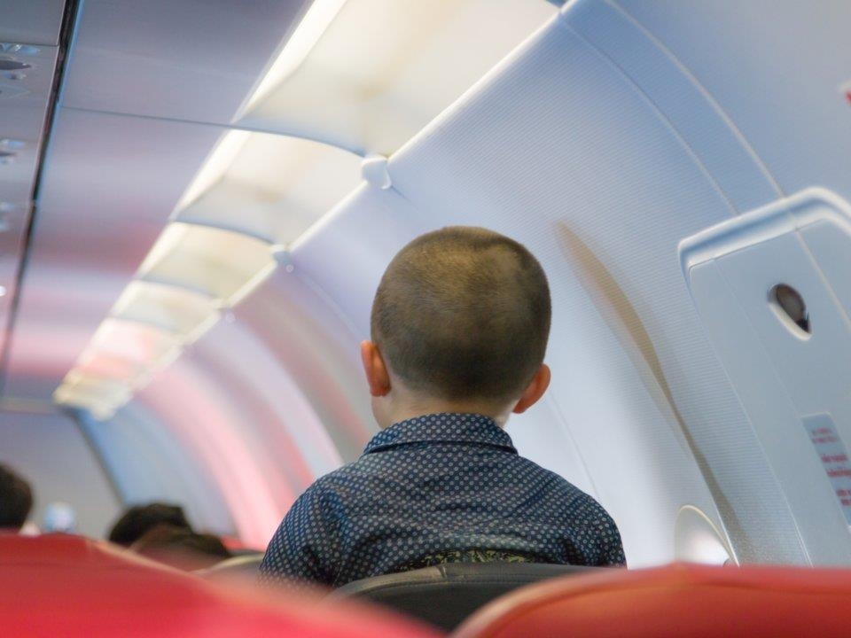 quy dinh cam tre em anh 2