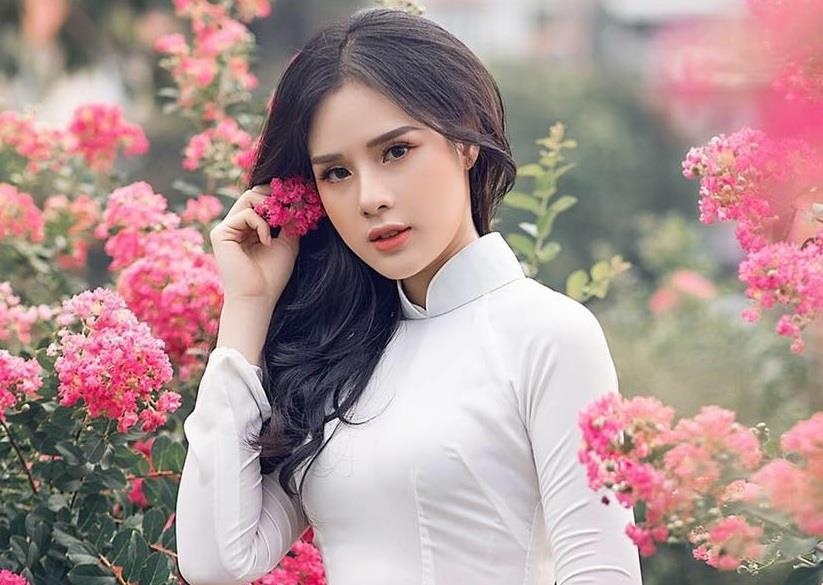 ban gai cau thu trong dai anh 2