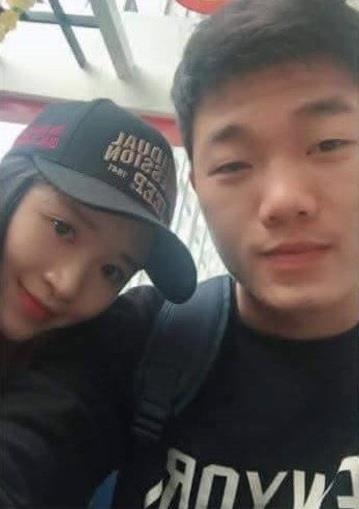 cầu thủ bảo vệ bạn gái ảnh 3 cau thu bao ve ban gai anh 3