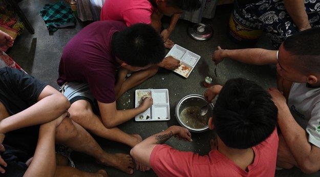 trẻ Philippines bị lạm dụng ảnh 4 tre Philippines bi lam dung anh 4
