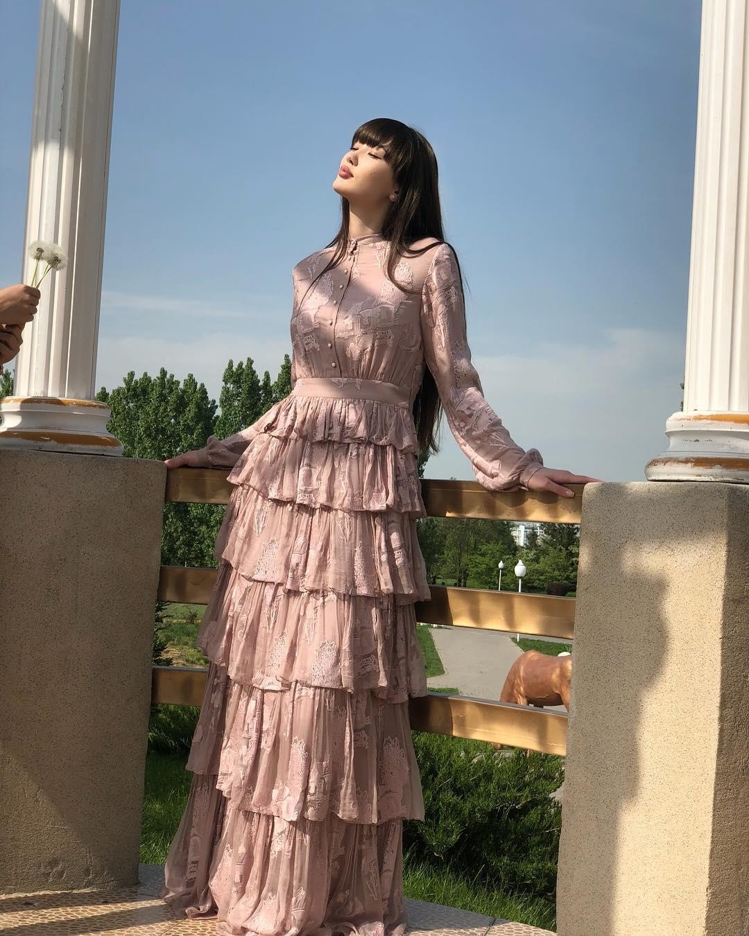 nu than bong chuyen anh 10