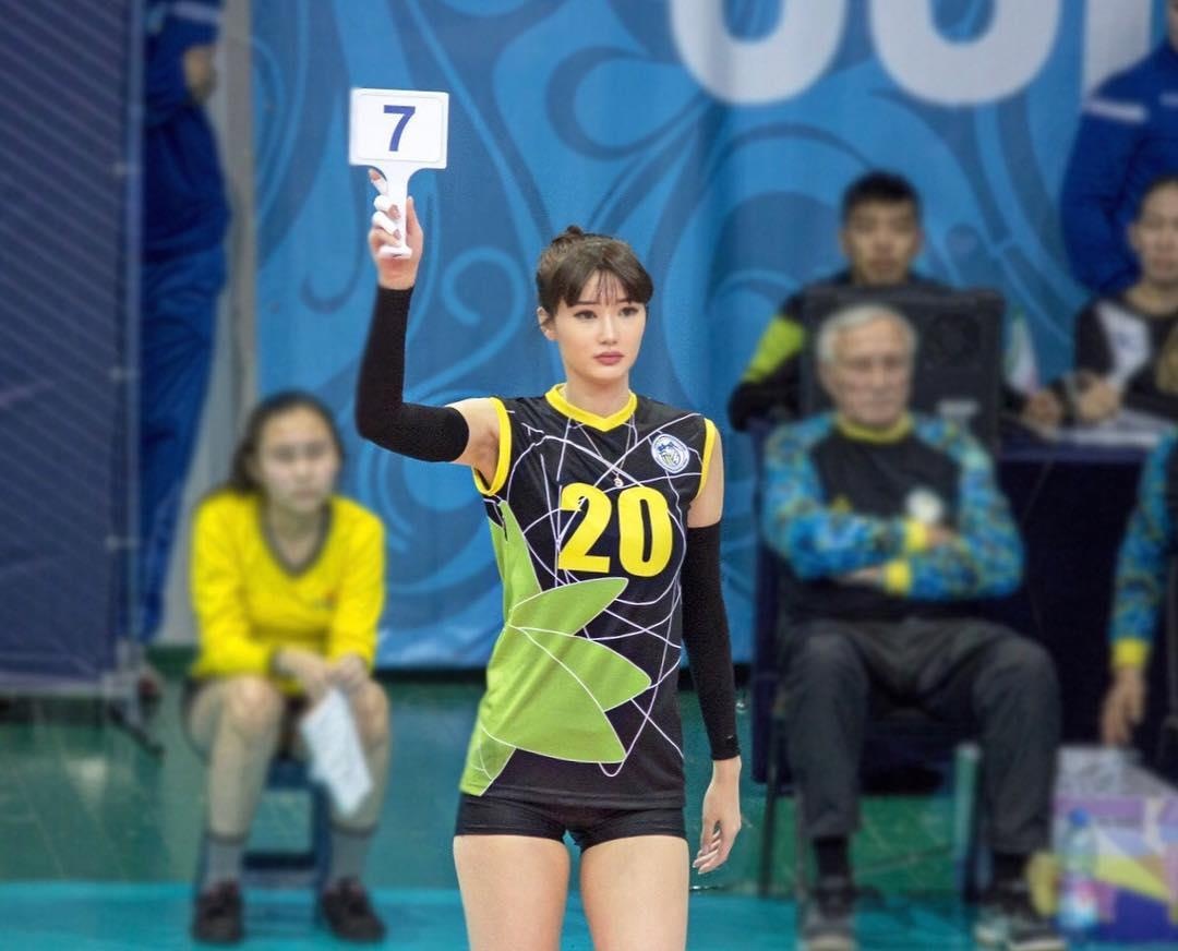 nu than bong chuyen anh 8