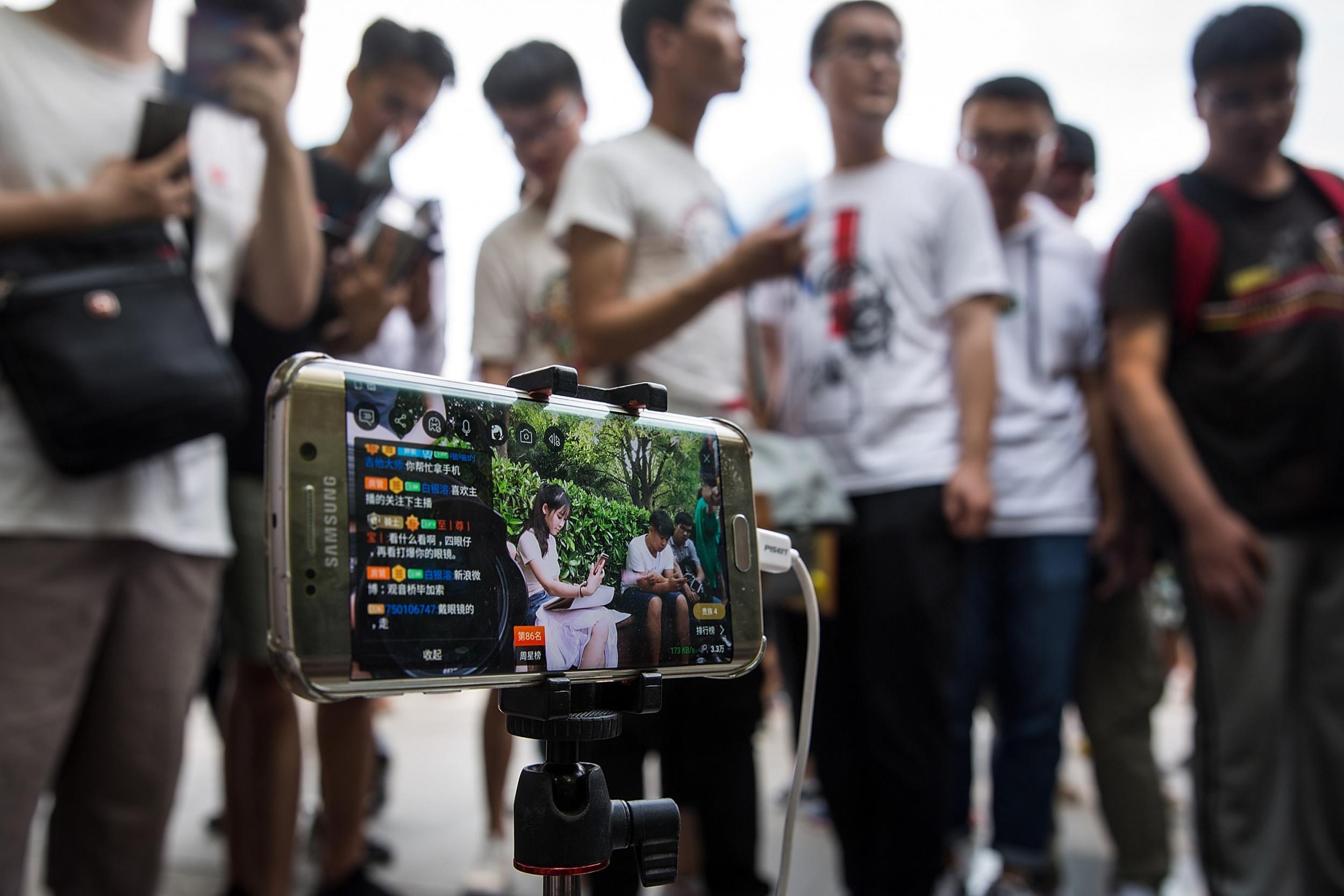 gioi tre Trung Quoc lam nhieu viec anh 1