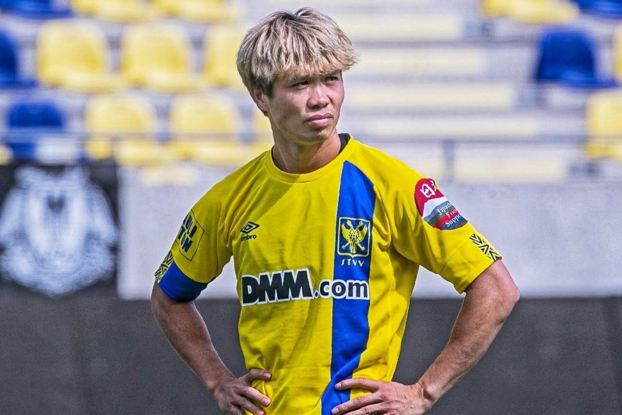 Fan Bi ngan ngam dan mang Viet: 'Ung ho Cong Phuong thi toi san xem' hinh anh