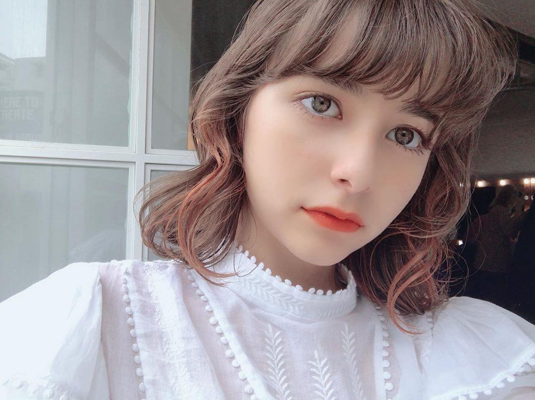 hot girl lai nhieu dong mau anh 1