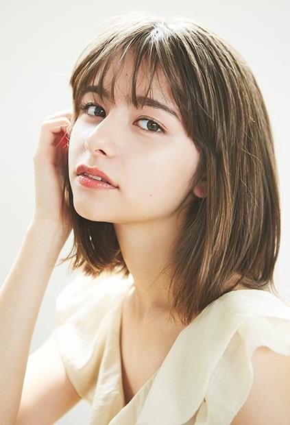 hot girl lai nhieu dong mau anh 3