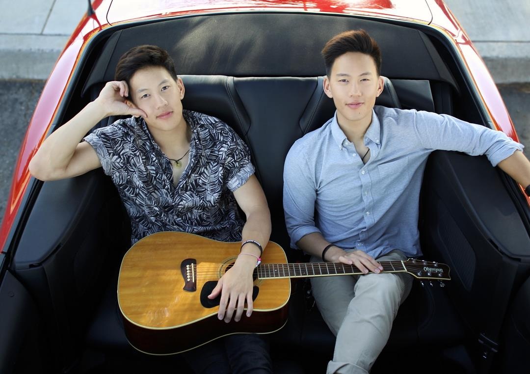 nhung cap song sinh goc viet anh 6