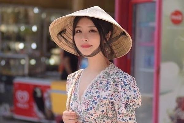 Nu giao vien Han Quoc noi tieng vi xinh dep, so huu than hinh chuan hinh anh