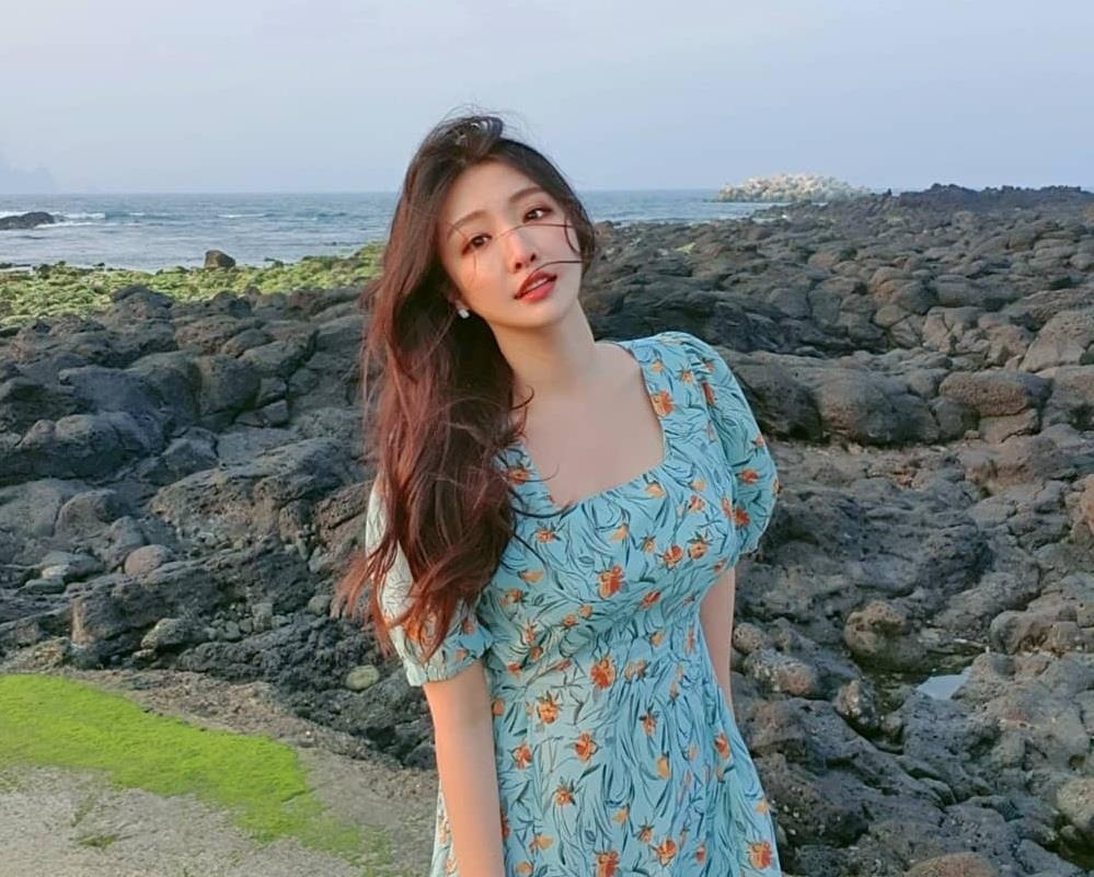 co giao han quoc nong bong anh 4