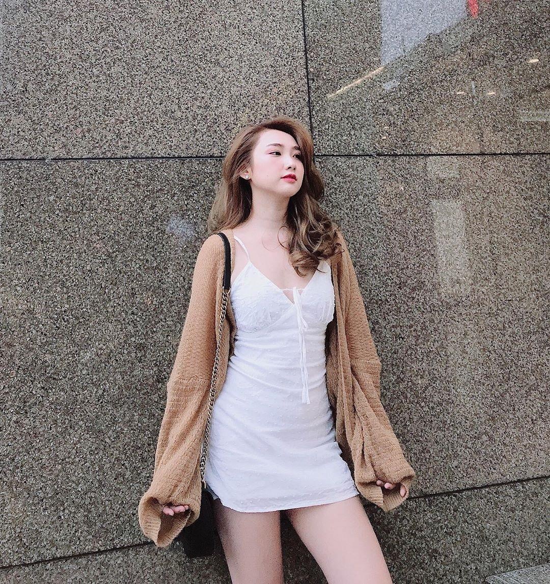 ban gai cau thu anh 9