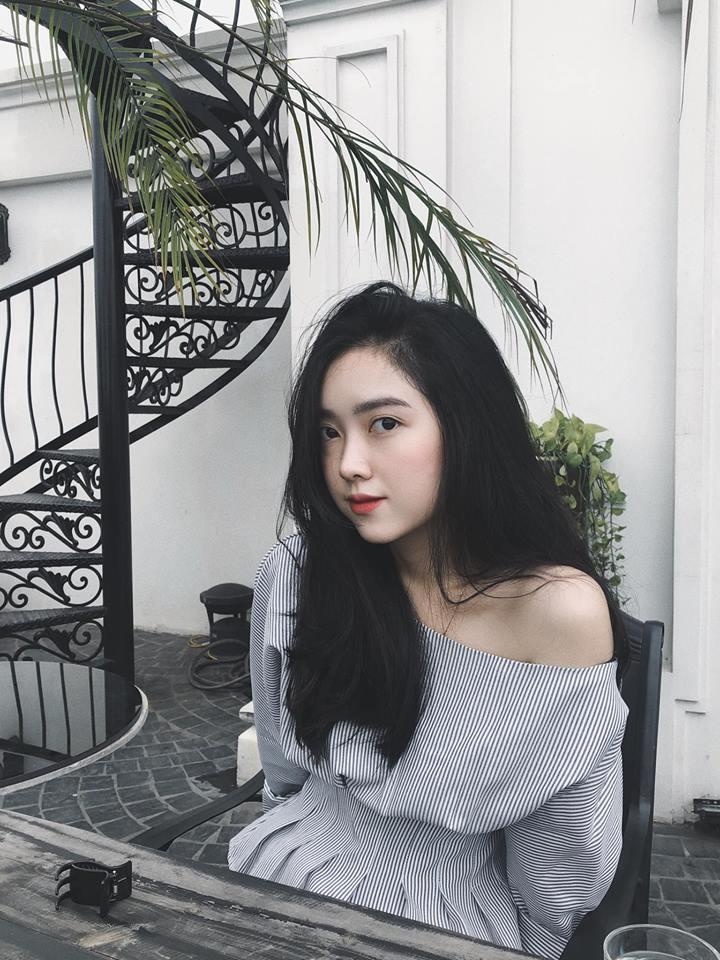 ban gai cau thu anh 7