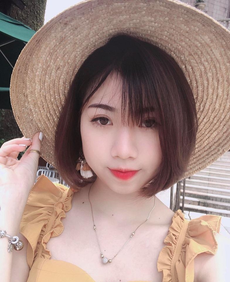 em gái cầu thủ ảnh 3 em gai cau thu anh 3