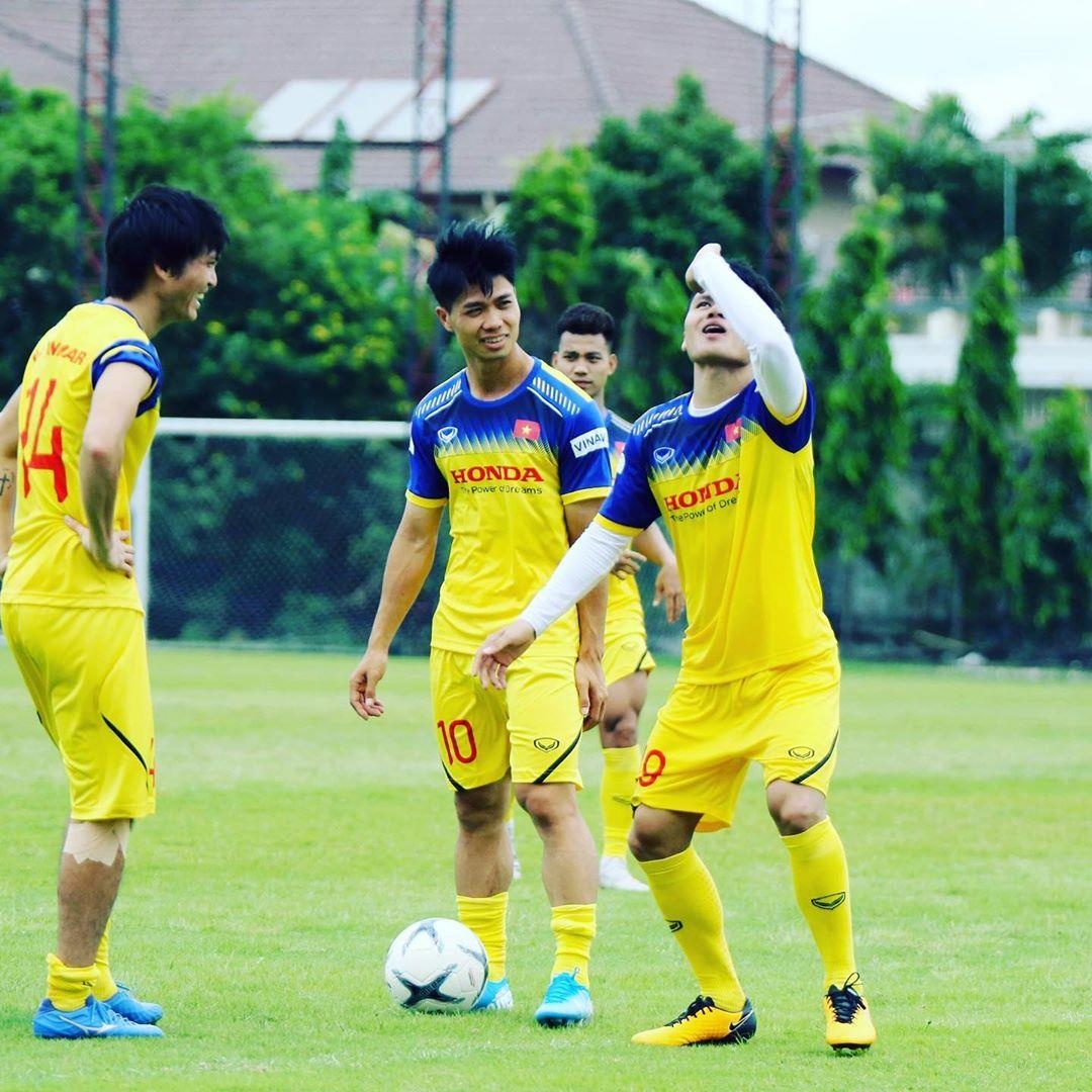 hoi ban than trong doi tuyen Viet Nam anh 4