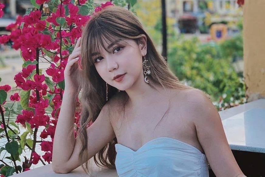 Nhung hot girl 'banh beo lau nam', dung ngoai trao luu goi cam hinh anh