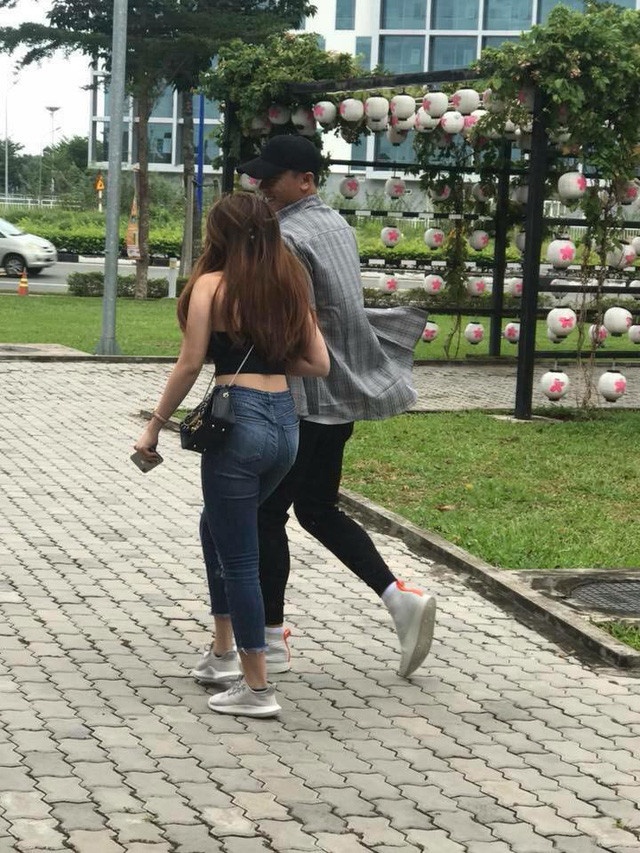 cau thu chia tay ban gai anh 8