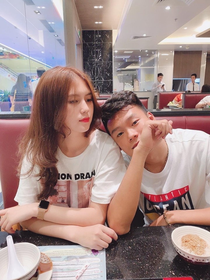 ban gai cau thu anh 6